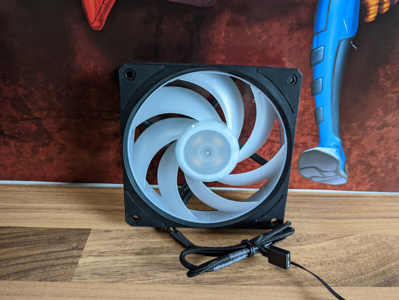 120P cooler Master chassis Mobius fan time watercooling 120 ARGB cooling AIO Cooler.jpg